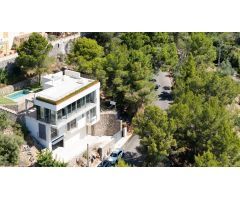 Impresionante Vivienda Unifamiliar con cubierta panorámica y piscina en Atalaya del Port de Sóller