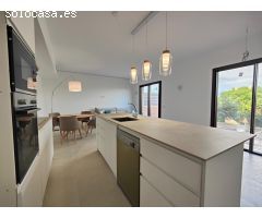 Chalet con Piscina y Terraza en Selva