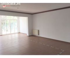 Se vende precioso Chalet en Urb. Torre en Conill - Bétera