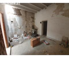 CASA CON LOCAL