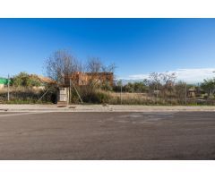 ¿Estás buscando un terreno para hacer la casa de tus sueños en un emplazamiento envidiable?.