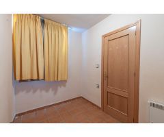 ¡MAGNIFICO APARTAMENTO CON PLAZA DE GARAJE CERRADA EN SIERRA NEVADA!