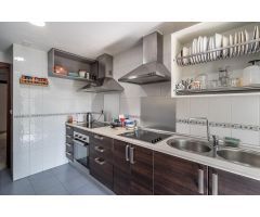 ¡¡Fanta?stico piso de 7 habitaciones en Bola de Oro!!