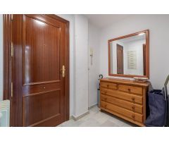 ¡¡Fanta?stico piso de 7 habitaciones en Bola de Oro!!