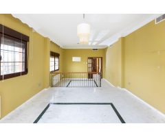 CHALET URB. CAÑADAS DEL PARQUE (DILAR)