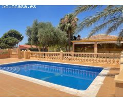 ESPECTACULAR VILLA CON PARCELA
