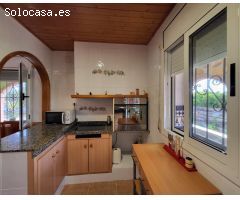 Magnífica Finca plana y ajardinada, con casa unifamiliar de 200 M2, a tan solo 1,5 km del pueblo