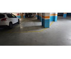 Plaza de parking de 16 M2, en edificio con ascensor
