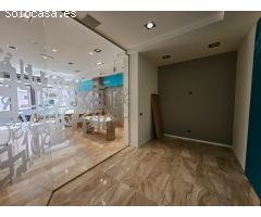 Magnífico local comercial en el corazón del pueblo