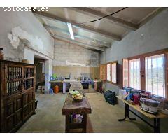Bonita Finca Rústica con impresionante Masía de campo de 210 M2, vistas al mar