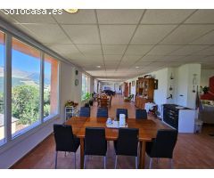 Espectacular casa rural de 400 m2 en Finca con magníficas vistas de la sierra