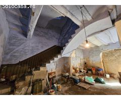 Gran casa de 265 M2 para reformar en el centro del pueblo