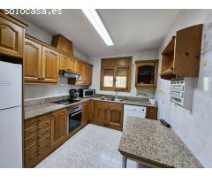 Magnífico chalet de 150 M2, con piscina privada y a tan solo 900 metros de las playas