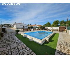 Encantadora Casa Unifamiliar en Venta en LAmetlla de Mar