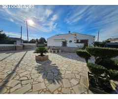 Encantadora Casa Unifamiliar en Venta en LAmetlla de Mar