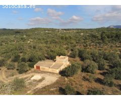 Exclusiva Finca Rústica de 48.805 M2 con antigua Masía de 284 M2, a 7 km de la playa