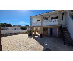 Encantador chalet unifamiliar en l’Ametlla de Mar, cerca de calas paradisíacas