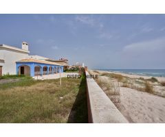 Chalet en Venta en Valencia de las Torres, Valencia