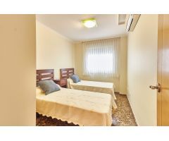 SE ALQUILA VIVIENDA EN BENETUSSER