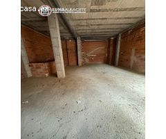 API LUNA VENDE LOCAL COMERCIAL EN CALLE FRANCISCANOS, HACE CHAFLAN.