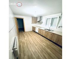 SE VENDE PISO REFORMADO DE 4 HABITACIONES EN EL CENTRO