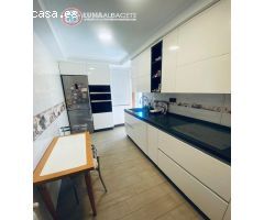SE VENDE BONITO PISO EN ZONA CENTRO FRANCISCANOS, LUMINOSO Y LISTO PARA ENTRAR A VIVIR: API LUNA AB