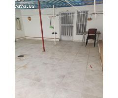 API LUNA INMOBILIARIA VENDE PISO CON PATIO PRIVADO