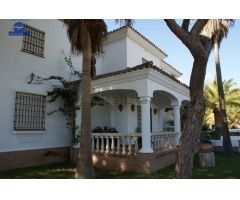 Chalet en la segunda pista playa de la Barrosa