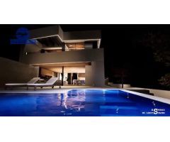 VILLA DE LUJO EN LA LOMA DE SANCTI PETRI