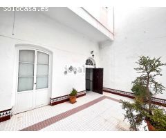 GRAN CASA PARA INVERSORES