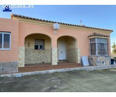 CHALET EN EL MARQUESADO EN EL KILÓMETRO 1