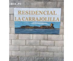 SE VENDE MAGNÍFICO APARTAMENTO EN PLATA BAJA, URB. CARRAJOLILLA.