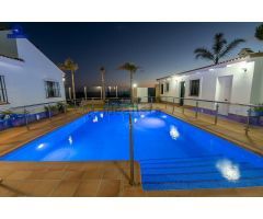 CHALET CONVERTIDO EN APARTAMENTOS