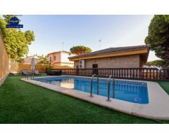 CHALET EN LA PLAYA DE LA BARROSA