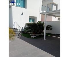 ESPECTACULAR CHALET EN LA PLAYA LA BARROSA
