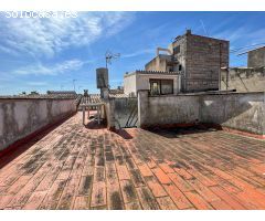 VIVIENDA TIPO DÚPLEX A REFORMAR CON TERRAZA