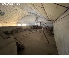 Nave en polígono El Tiro: 800 m² construidos y 2.000 m² de parcela
