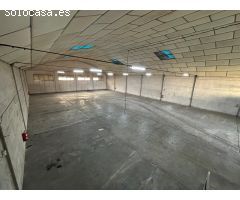 Nave en polígono El Tiro: 800 m² construidos y 2.000 m² de parcela