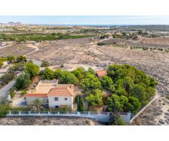 Chalet Independiente en Bacarot
