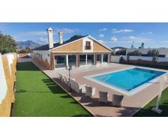 CHALET INDEPENDIENTE EN UNA SOLA PLANTA - RIO PARK (MUTXAMIEL)