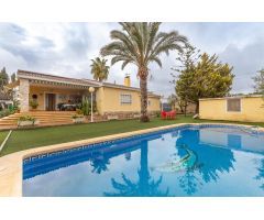 CHALET EN VENTA SOL Y LUZ!!