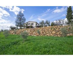 CHALET SITUADO EN ZONA RURAL CON ESPECTACULARES VISTAS