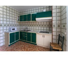 PISO EN CASCO HISTÓRICO CON TRASTERO