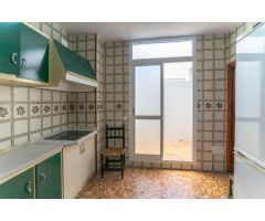 PISO EN CASCO HISTÓRICO CON TRASTERO
