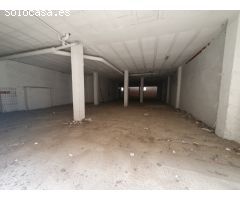 LOCAL EN VENTA Y ALQUILER DE 396M2 EN ZONA DE MUCHO PASO.