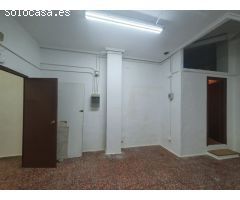 LOCAL DE 91M2 CON DOS PUERTAS A LA CALLE