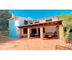 ESPECTACULAR VILLA CON VISTAS AL MAR EN DENIA