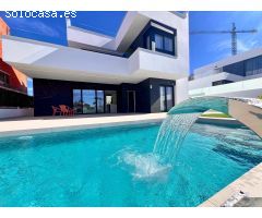 EXCLUSIVA VILLA EN ROJALES