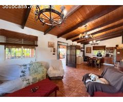 Magnifico Chalet en Las Bayas Elche