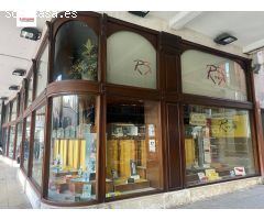 En Burgos. Se alquila mítico local en Plaza mayor